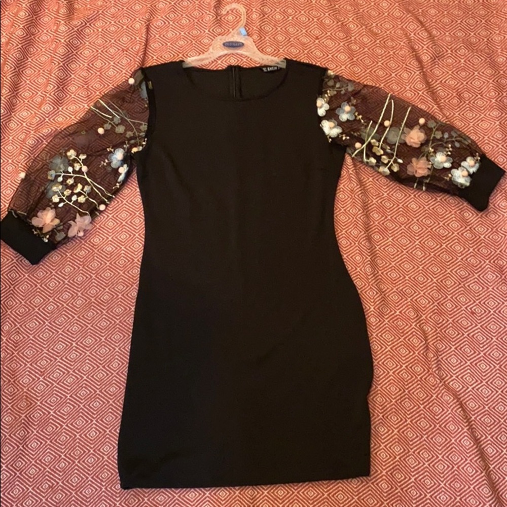 Mesh sleeve Bodycon dress